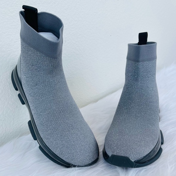 New! MICHAEL KORS Kendra Metallic Gray Stretch Knit Sock Sneakers Booties Size 8 - Picture 6 of 16